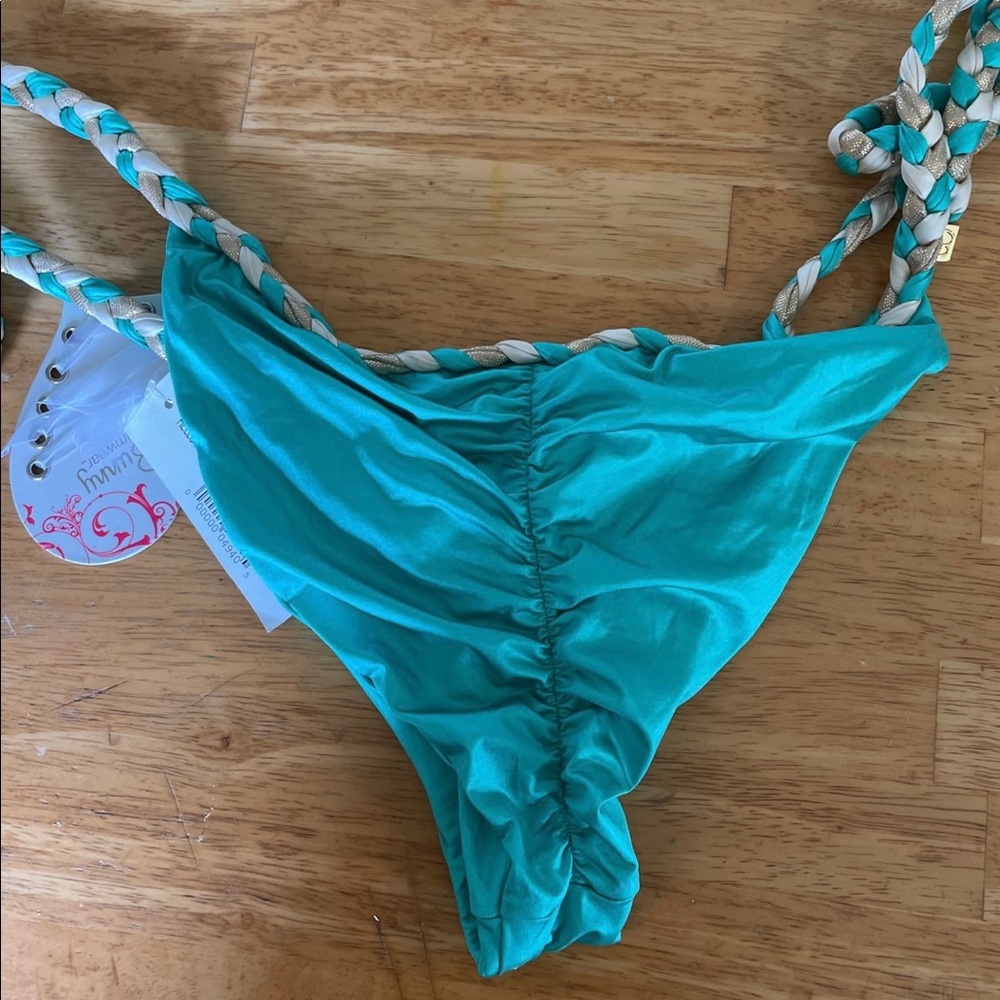 Beach bunny bikini teal large top extra large bottoms - Picture 3 of 5
